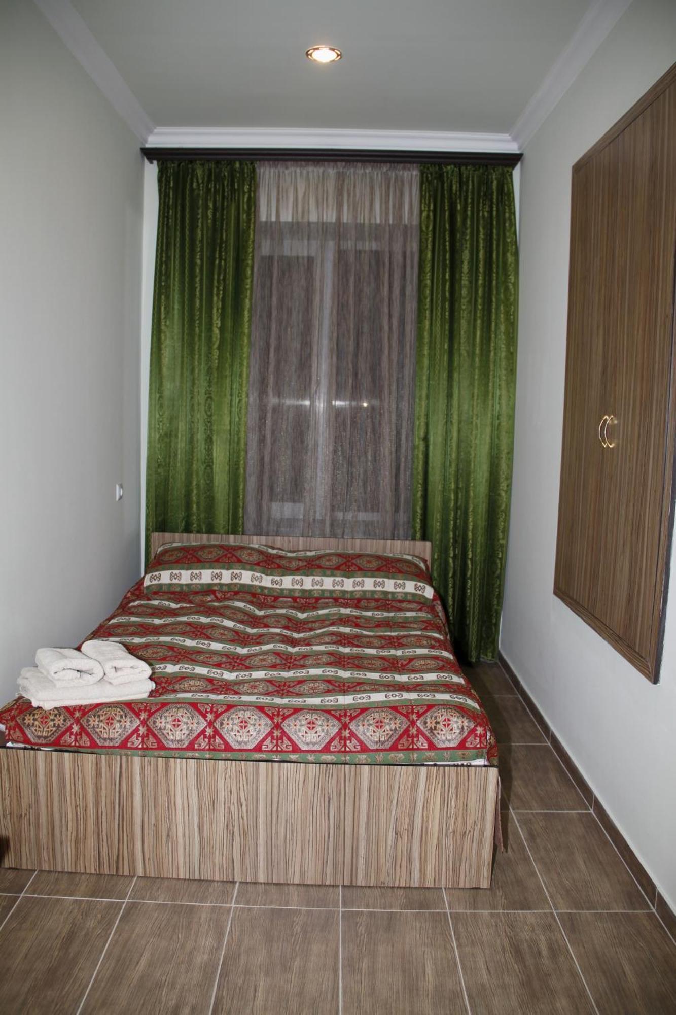Zanger Hotel Goris Oda fotoğraf