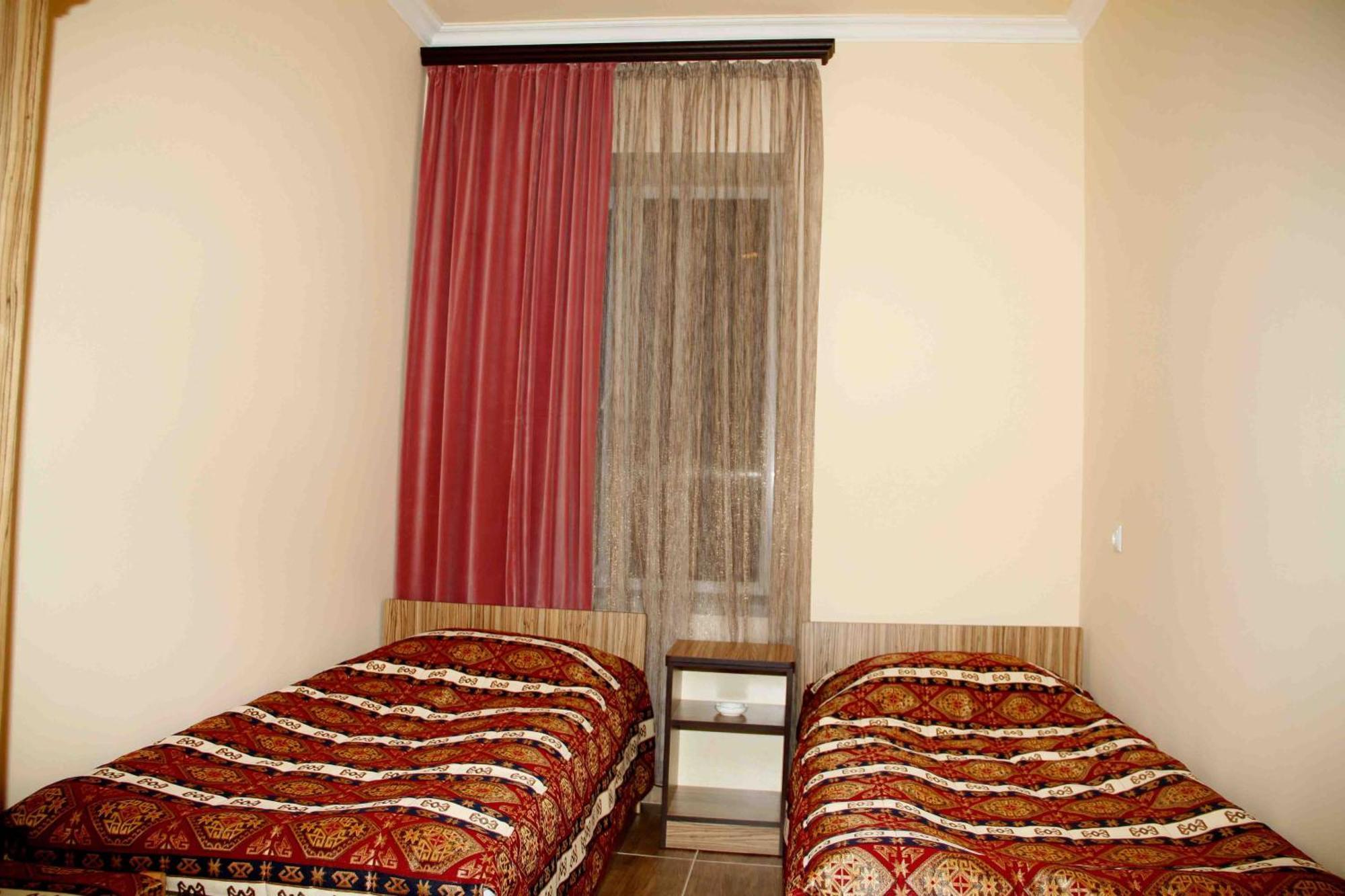 Zanger Hotel Goris Oda fotoğraf