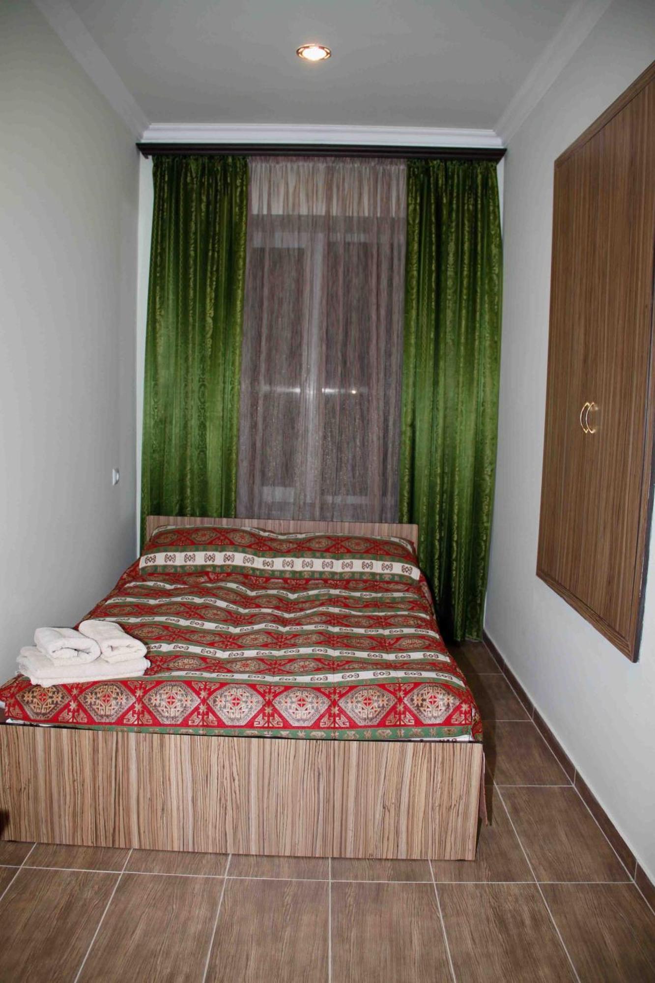 Zanger Hotel Goris Oda fotoğraf